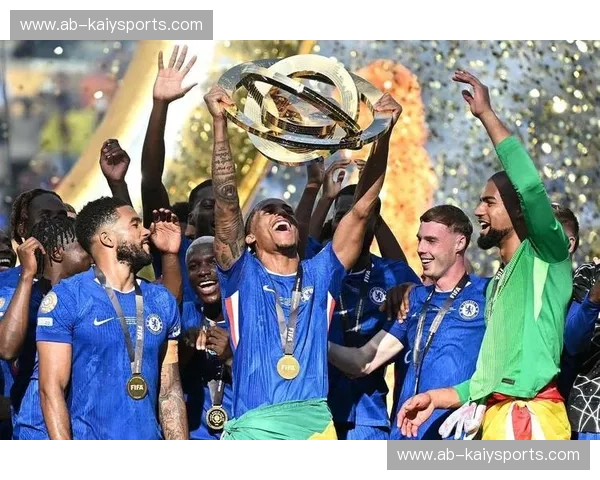 欧冠之夜：当巴黎圣日耳曼与切尔西的蓝图在绿茵场上交织